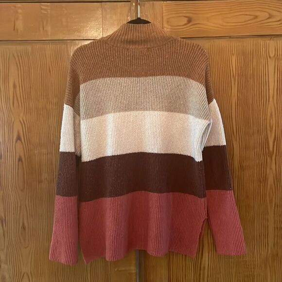 Olive + Oak Striped Sweater Size Medium - Picture 6 of 7